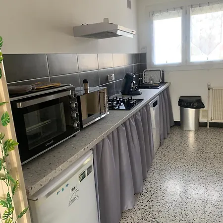 Holiday home Jchug Sapignicourt