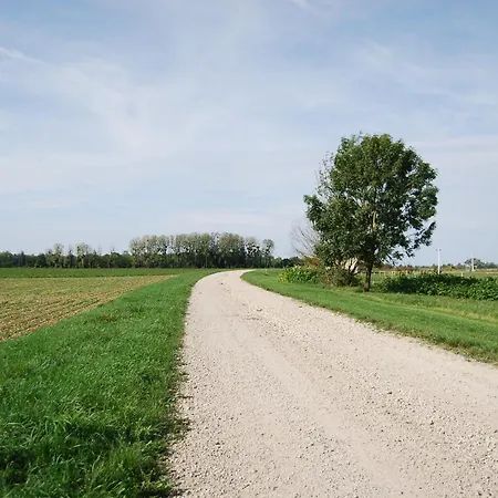 Jchug Holiday home Sapignicourt